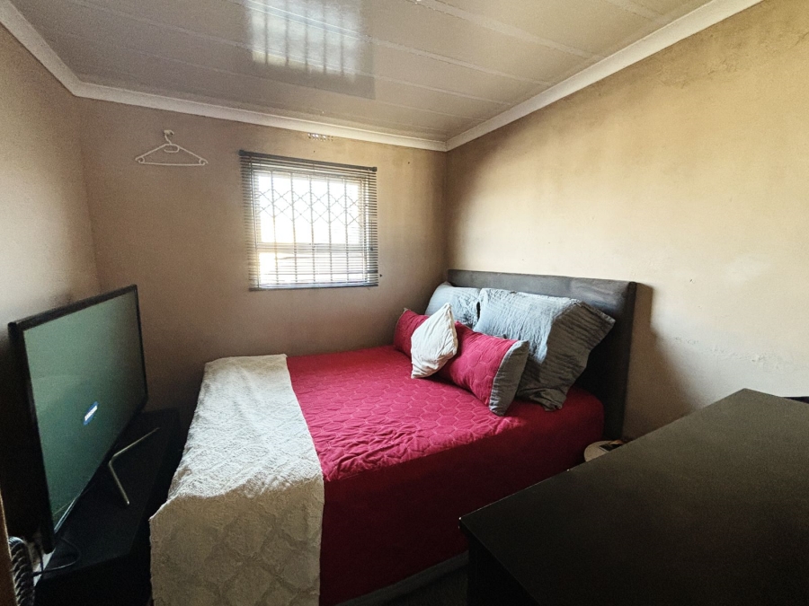 2 Bedroom Property for Sale in Kuyasa Western Cape